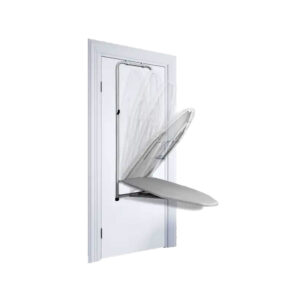 Tabla de planchar sobre puerta
